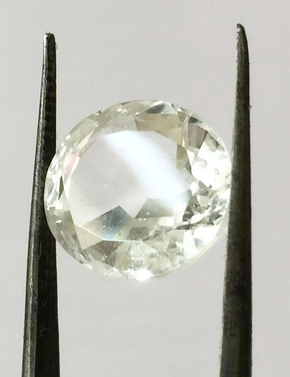 9.50 Ratti (8.54 ct) Natural Certified White Topaz